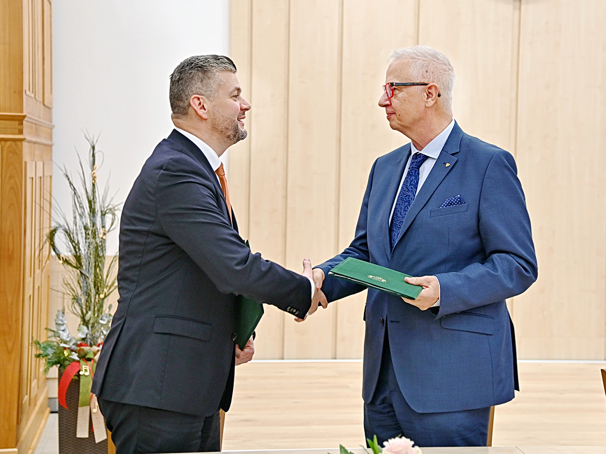 Nagykőrösi aláírás - fotók