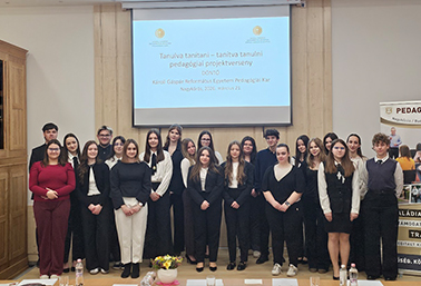 Tanulva tanítani - verseny csoportkép