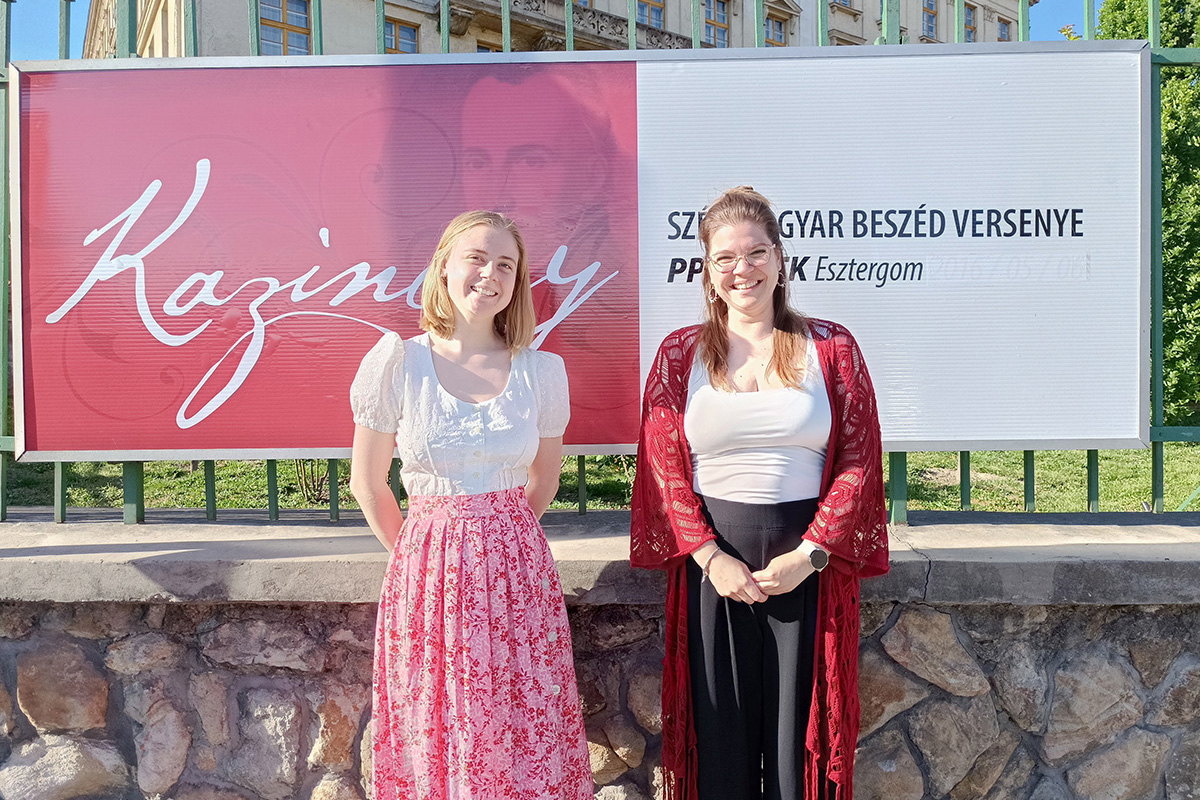 Kiváló eredmény az 54. országos Kazinczy-versenyen - Harkály Laura és Márta Éva - fotók